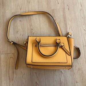 Isabelle like new mustard crossbody purse